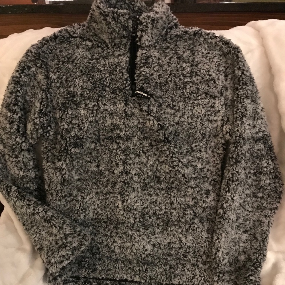 Sherpa 1/2 zip pullover Sz Sm women’s
